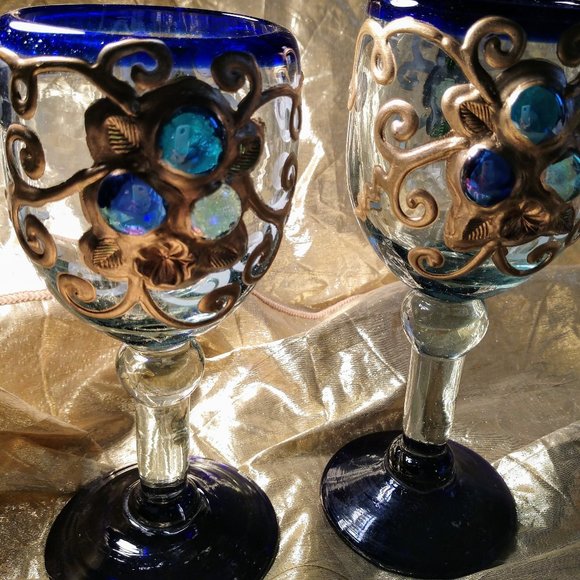Unique Handcrafted Set(2) Wine Glasses - Picture 2 of 2